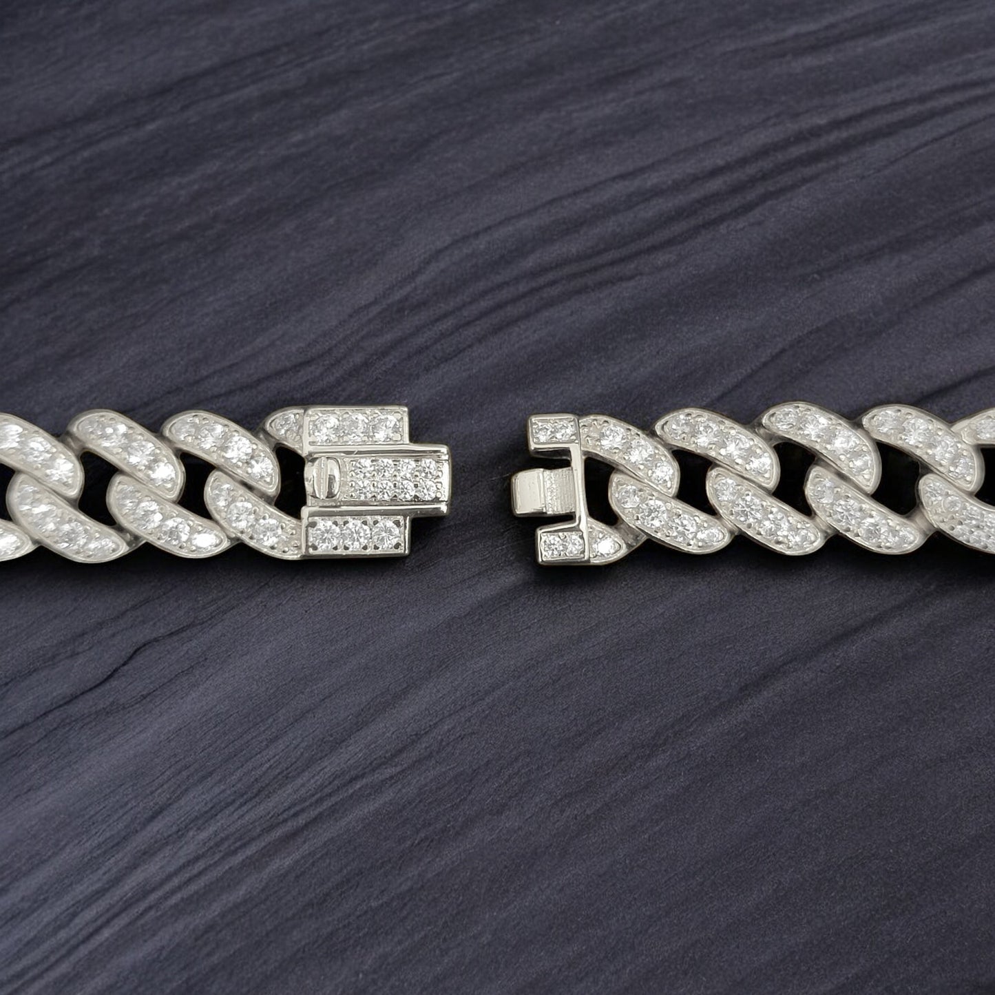 BRCB-011 10mm Chain