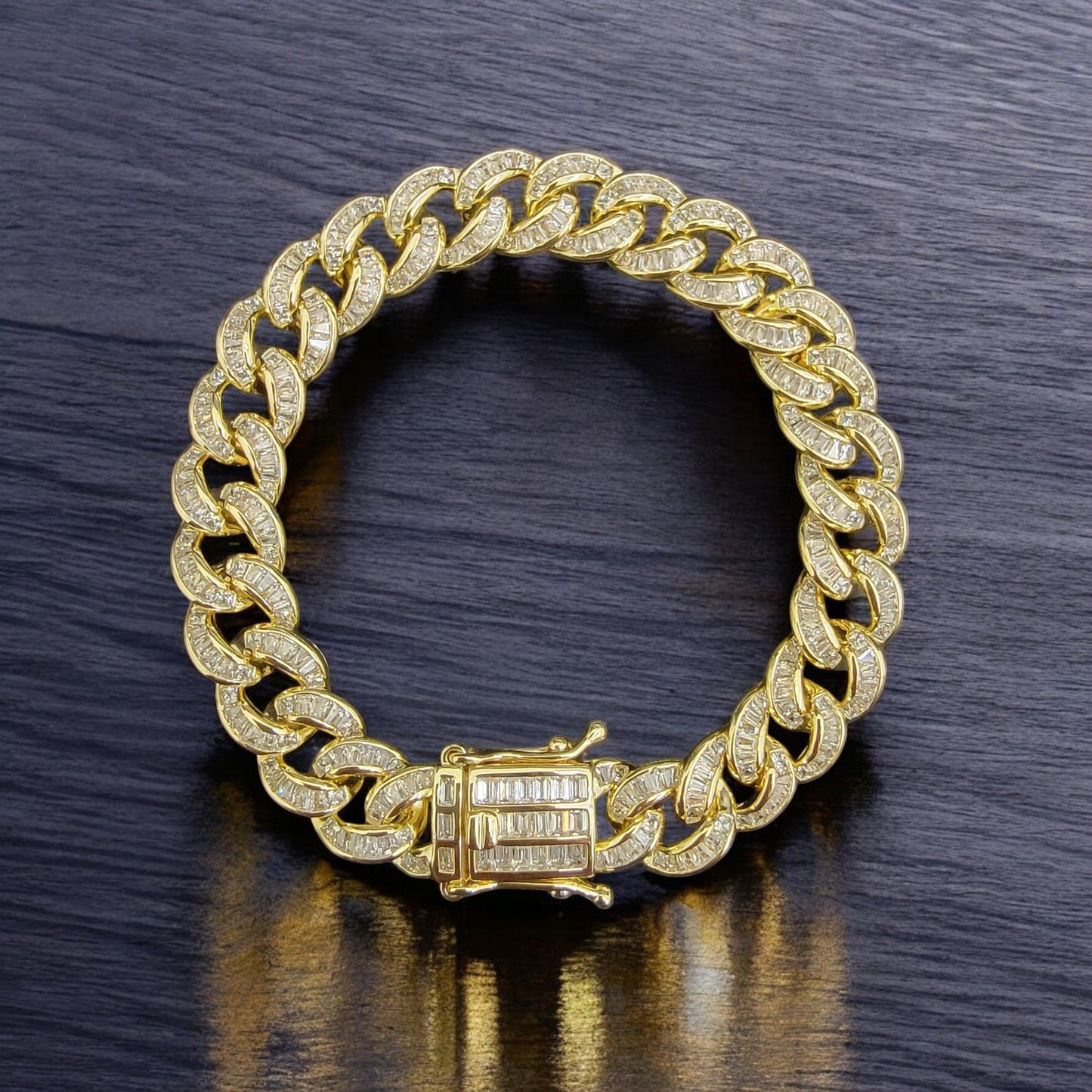 BBR-012 10mm Bracelet